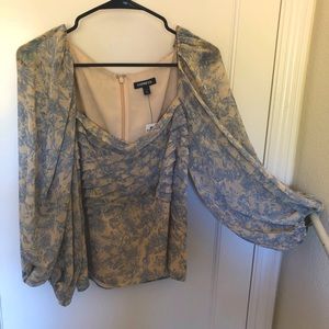 NWT Express Toile Puff Sleeve Blouse